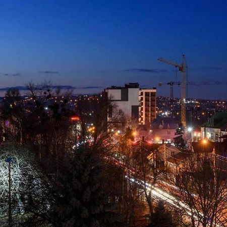 Затишна Красива Квартира-Студія В Новобудові З Балконом Черновцы Экстерьер фото